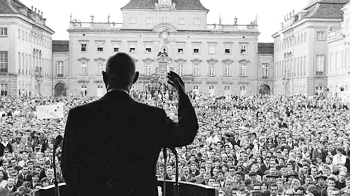 Charles de Gaulles Rede an die deutsche Jugend am 9. September 1962 in Ludwigsburg. Foto: Bundesarchiv-B-145-bild-11789, Simon Mueller
